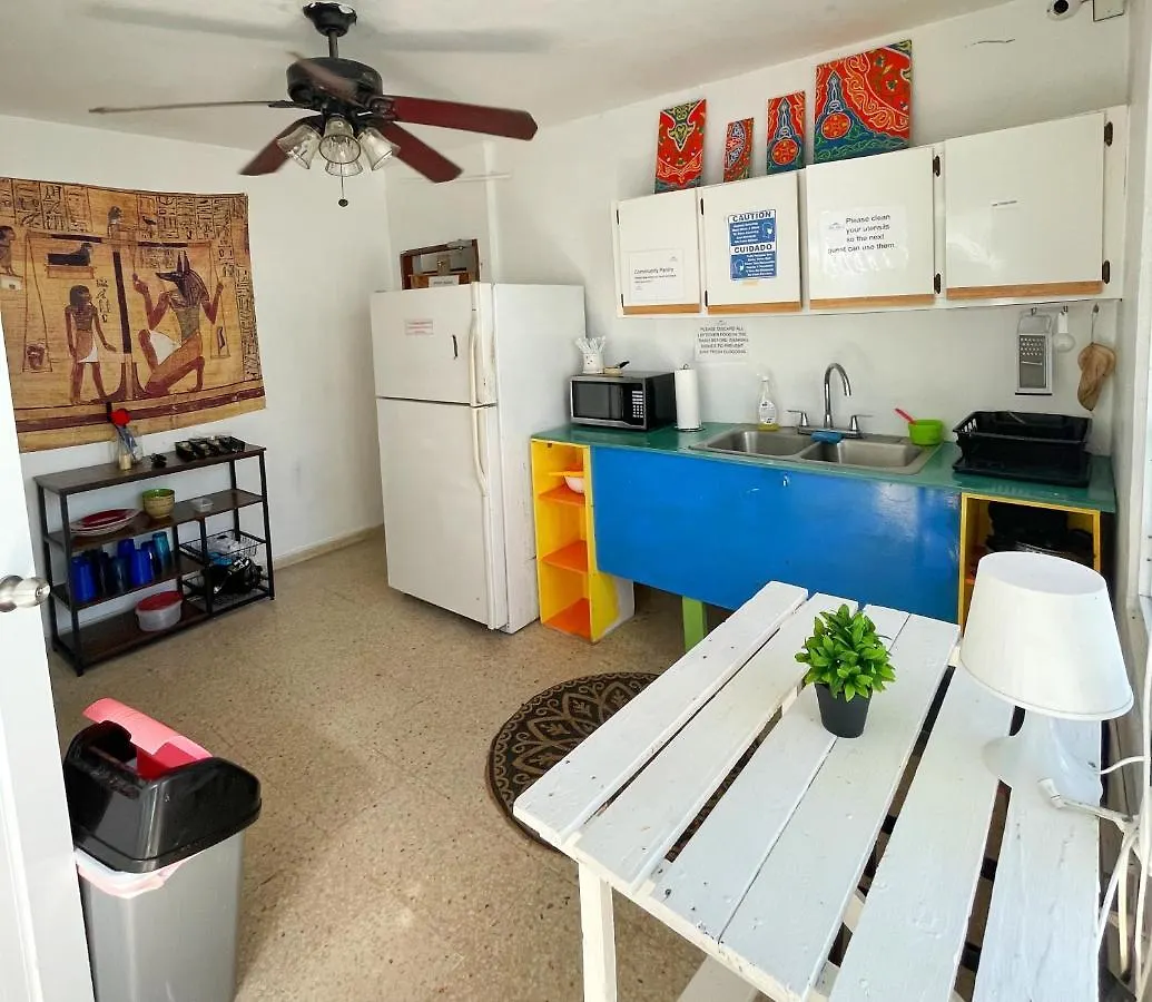 Villa Eshta San Juan Hostel